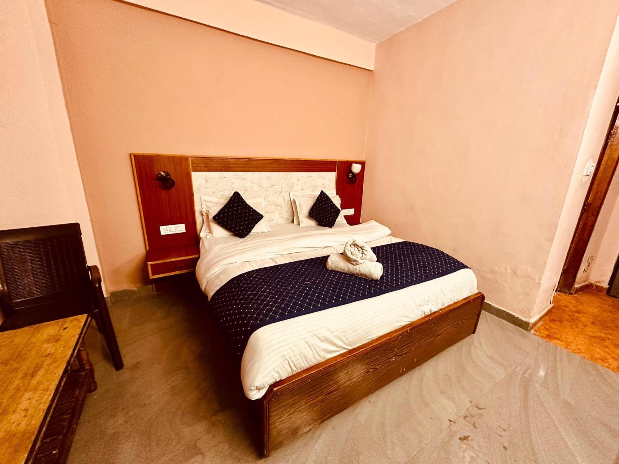 Hotel D Kanchan Manali 外观 照片