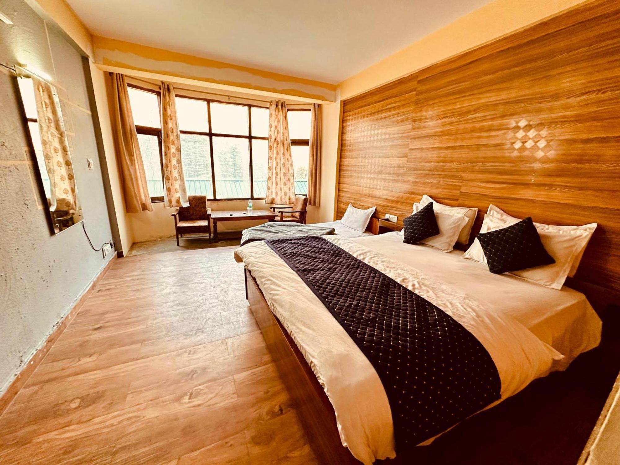 Hotel D Kanchan Manali 外观 照片