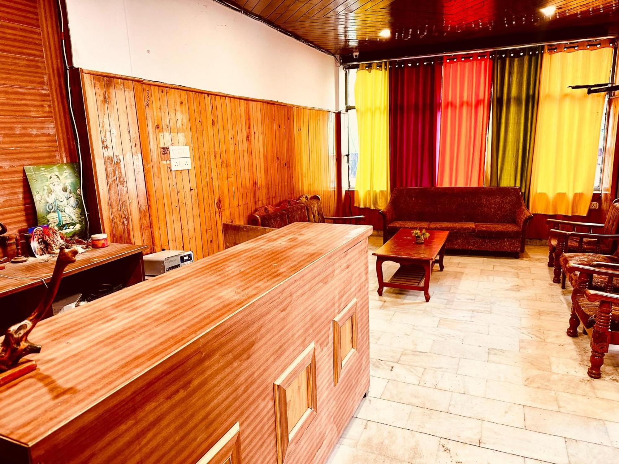 Hotel D Kanchan Manali 外观 照片