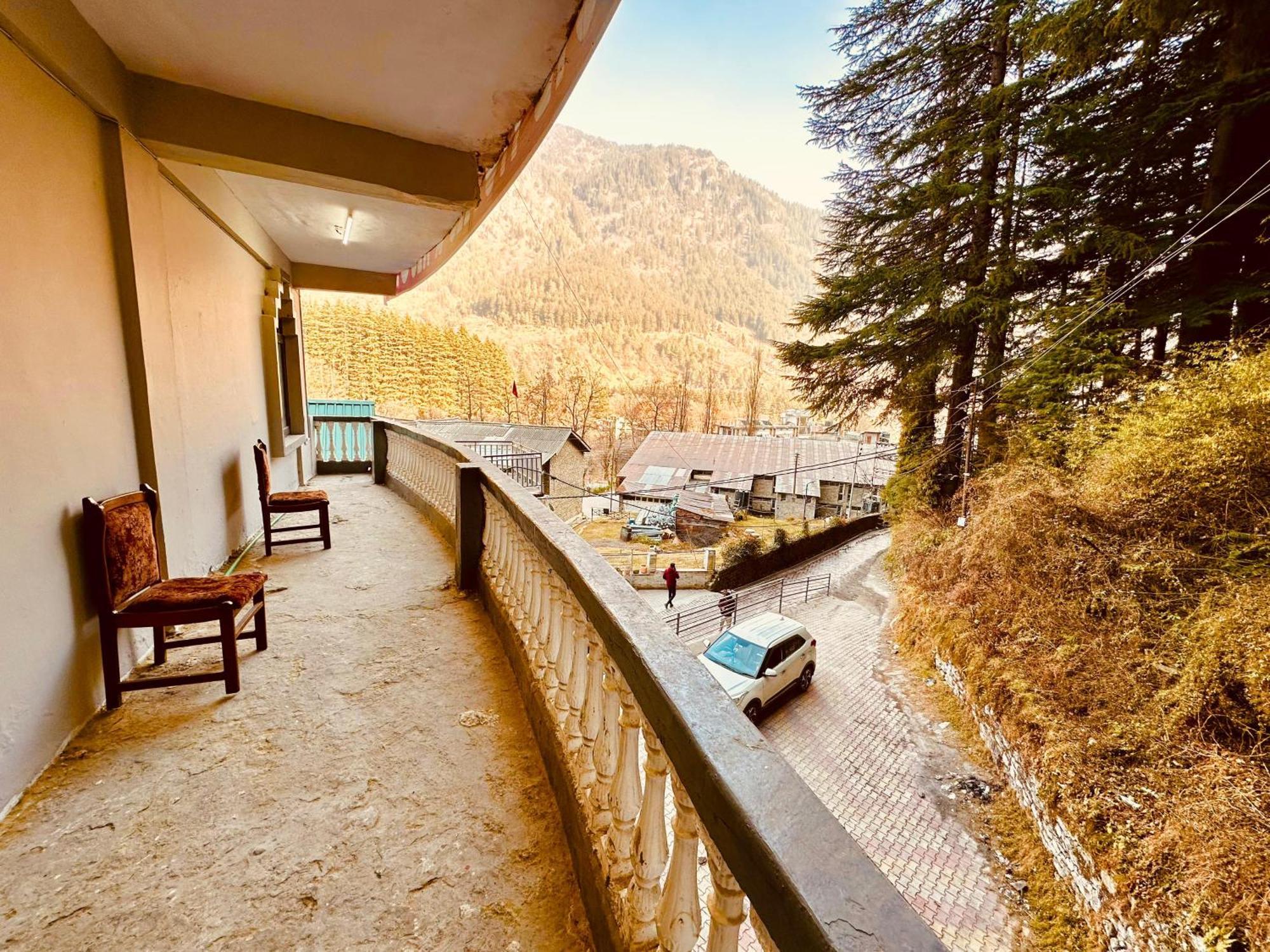 Hotel D Kanchan Manali 外观 照片