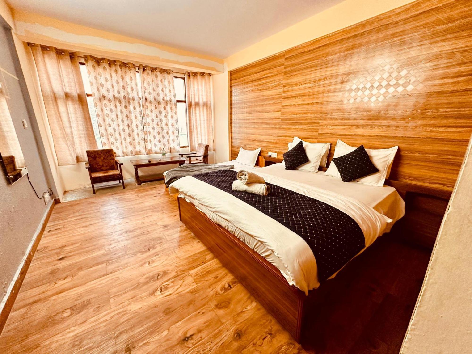 Hotel D Kanchan Manali 外观 照片