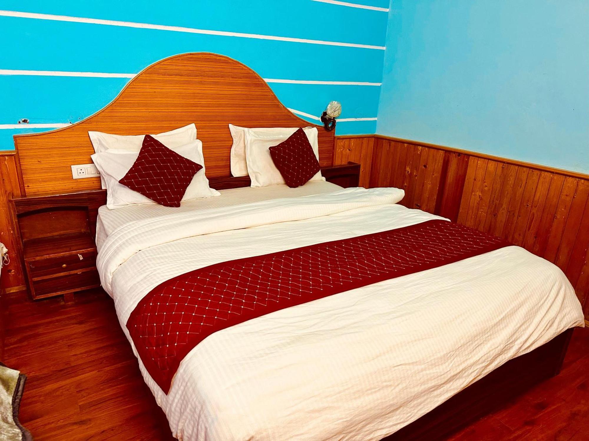 Hotel D Kanchan Manali 外观 照片